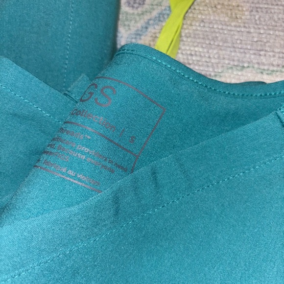 Green/Blue figs - Picture 2 of 5